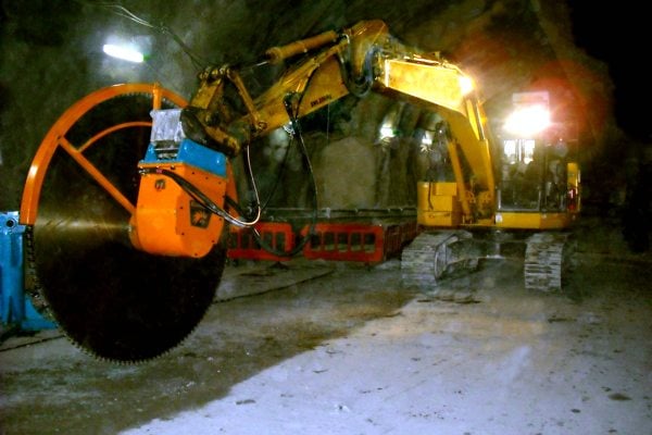 Cutting services trench in Brisbane tunnel through concrete and basalt